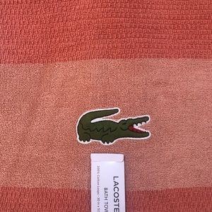 Lacoste bath towel big crocodile logo 100% cotton coral NWT 30”x 52”